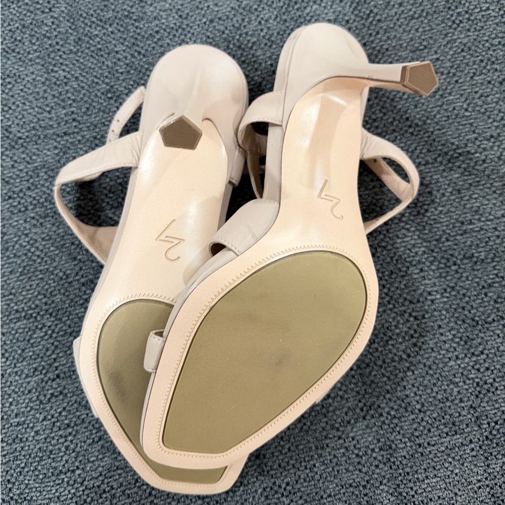 EUC 27 Edit Naturalizer Lanie Elegant Beige Women's Heels - Picture 6 of 8